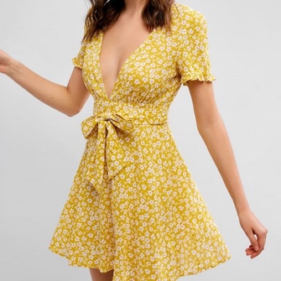 TIE WAIST FLORAL PLUNGE MINI DRESS - Picture 1 of 1